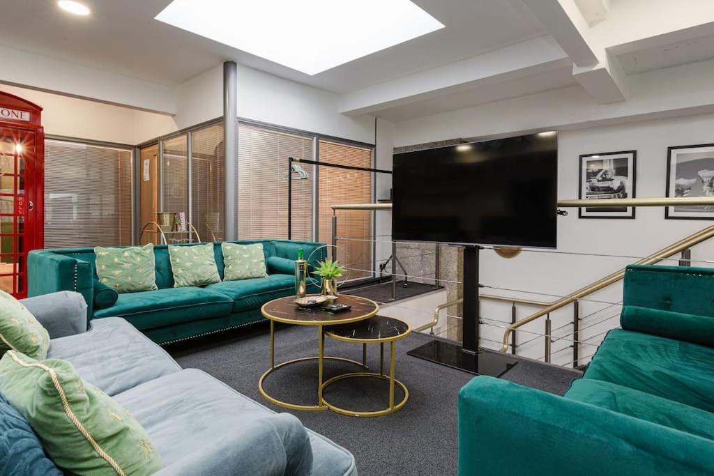 Vip City Centre Apartment With Secure Free Parking Liverpool Exterior photo