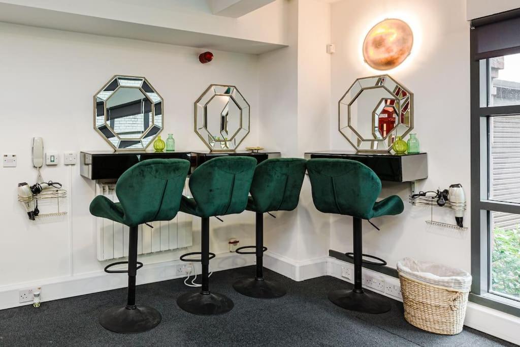 Vip City Centre Apartment With Secure Free Parking Liverpool Exterior photo