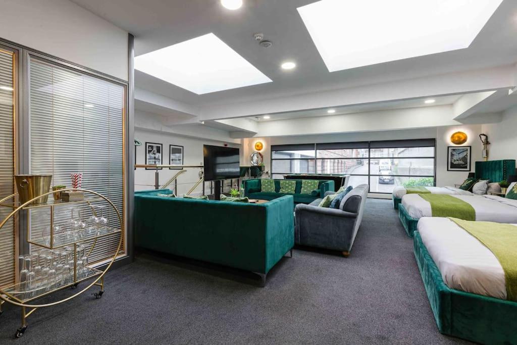 Vip City Centre Apartment With Secure Free Parking Liverpool Exterior photo
